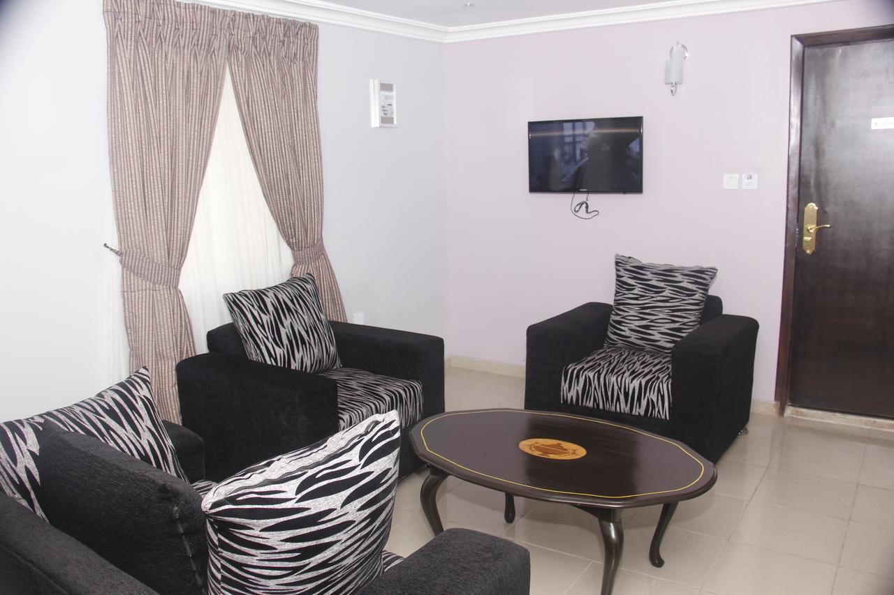 Crown Cottage Hotel إيكجا المظهر الخارجي الصورة